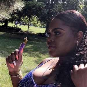 Meet your Posher, Brandy